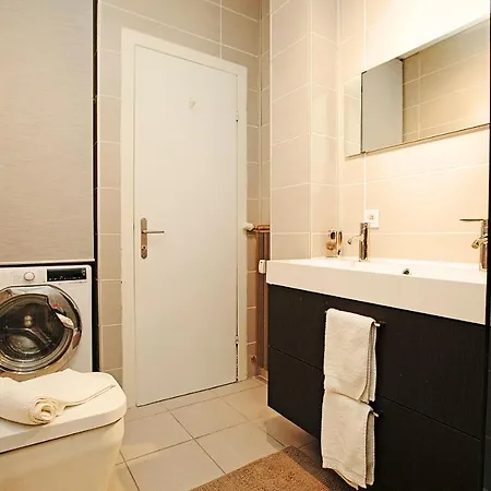 Sleeps 6 Διαμέρισμα Pulciano